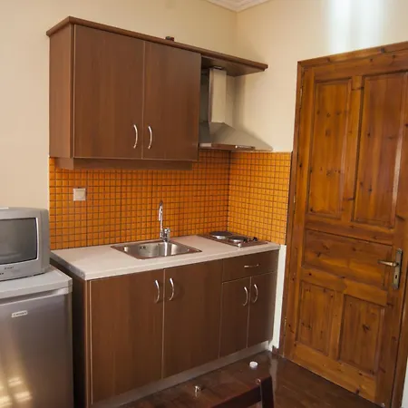 アパート Giorgio ニキアナ